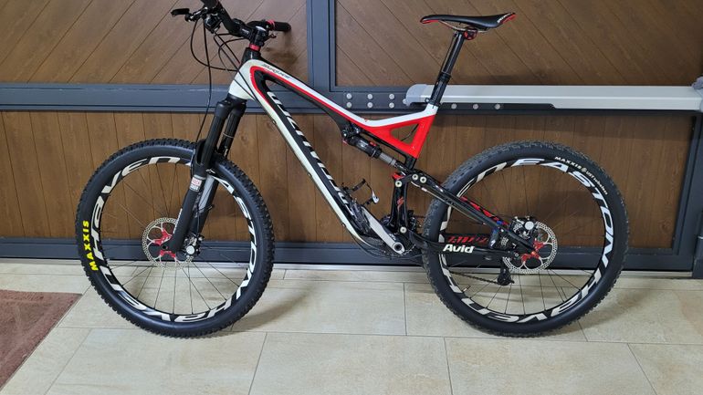 Used Specialized Stumpjumper FSR Expert Carbon 2011 2011 Mountainbike, Red, 26 — image 7 of 8