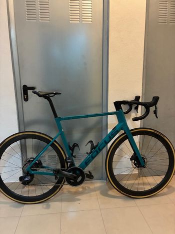 Focus, Izalco SRAM Force eTap AXS
