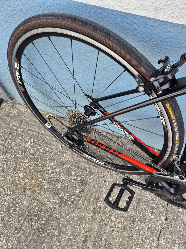 Used Giant TCR Advanced 2 2018 2018 Road & Gravel, Black — image 3 of 4