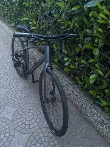 Used Trek FX 3 2025 2025 Urban, Light Gray — image 4 of 5