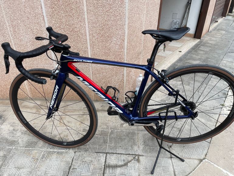 Used Merida Scultura Shimano Dura Ace Di2 2018 Road & Gravel — image 1 of 8