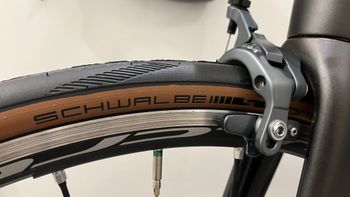 Used Trek Émonda SL 6 2017 2017 Road & Gravel, Black — image 4 of 12