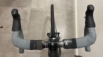 Used Trek Émonda SL 6 2017 2017 Road & Gravel, Black — image 7 of 12