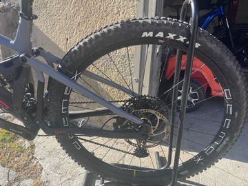 Used Mondraker FOXY 2023 2023 Mountainbike, Light Gray, 29 — image 3 of 7