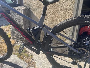 Used Mondraker FOXY 2023 2023 Mountainbike, Light Gray, 29 — image 4 of 7