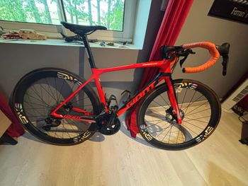 Used Giant TCR Advanced 1 Disc KOM 2019 2019 Road & Gravel