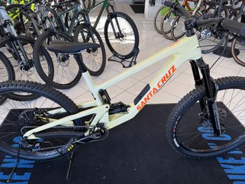 Santa Cruz, NOMAD S / Carbon C 2023