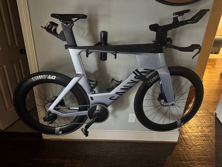 Used Canyon Speedmax CF SLX 8 AXS 2025 2025 Road & Gravel, Light Gray — image 1 of 3