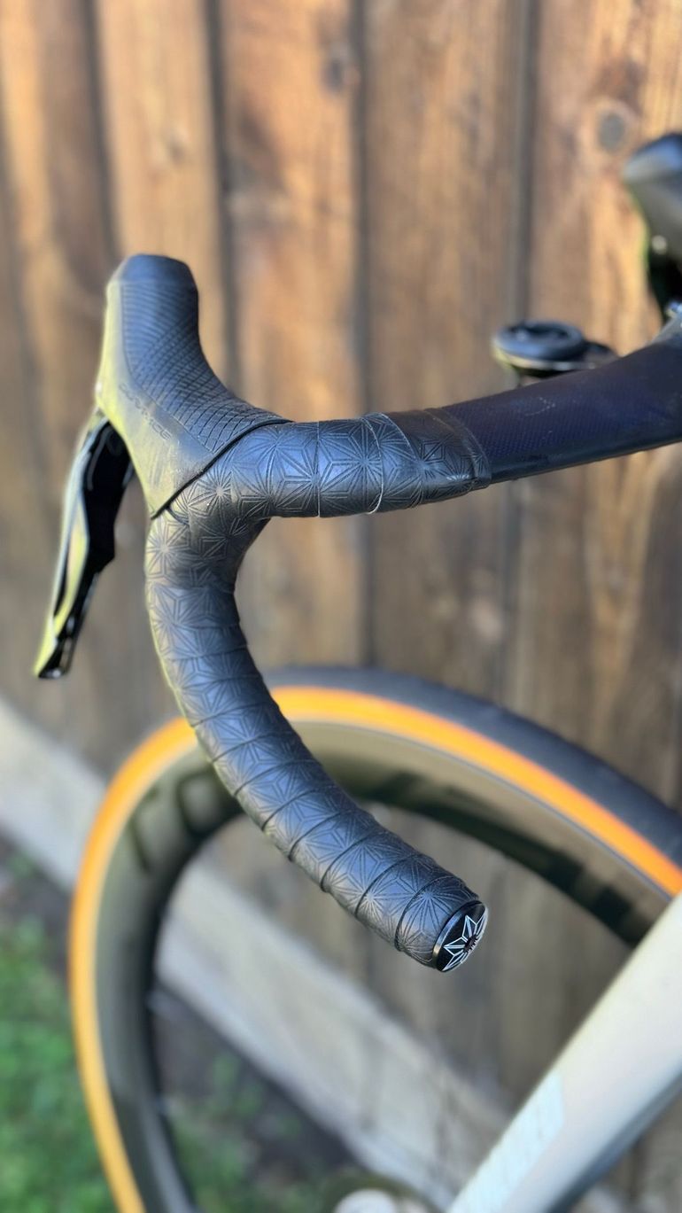 Used Specialized Allez Shimano Dura Ace Di2 2024 Road & Gravel, Light Gray — image 10 of 15