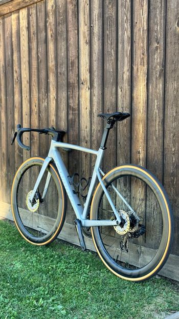 Used Specialized Allez Shimano Dura Ace Di2 2024 Road & Gravel, Light Gray — image 2 of 15
