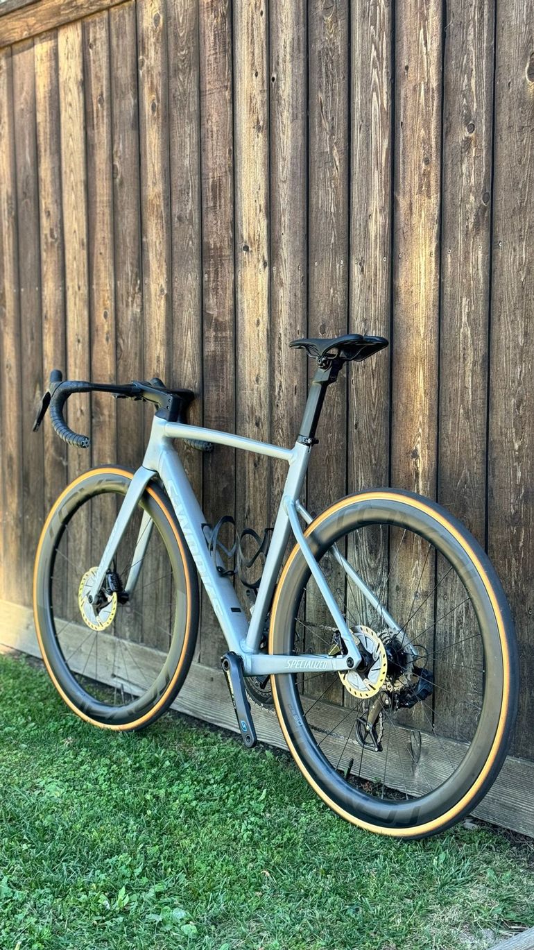 Used Specialized Allez Shimano Dura Ace Di2 2024 Road & Gravel, Light Gray — image 2 of 15
