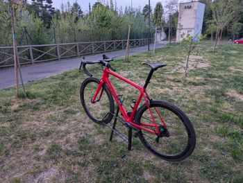 Used Trek Émonda SLR 9 2018 2018 Road & Gravel, Red — image 5 of 7