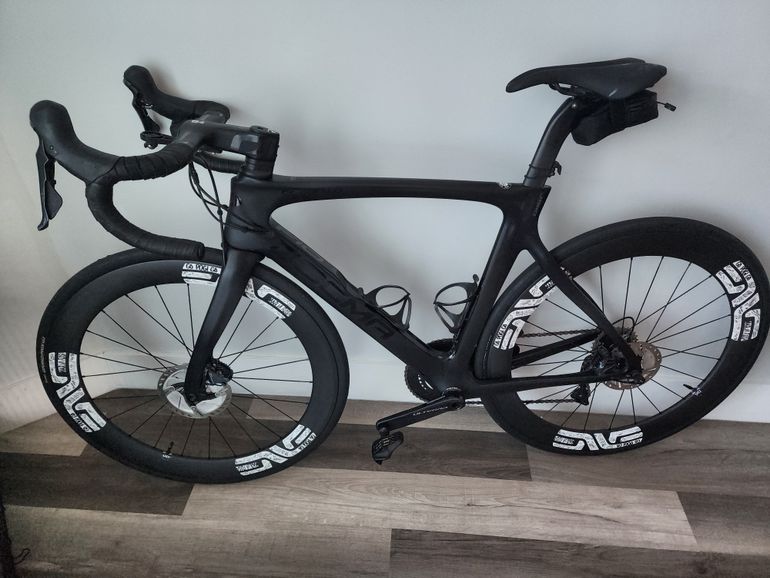 Used Pinarello Dogma Shimano Ultegra Di2 2022 Road & Gravel, Black — image 3 of 9