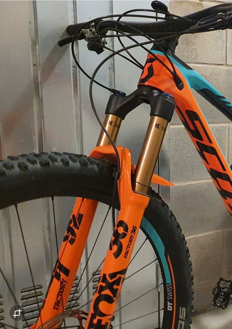 Käytetty Scott Genius 900 Tuned 2018 2018 Mountainbike — kuva 5 / 7