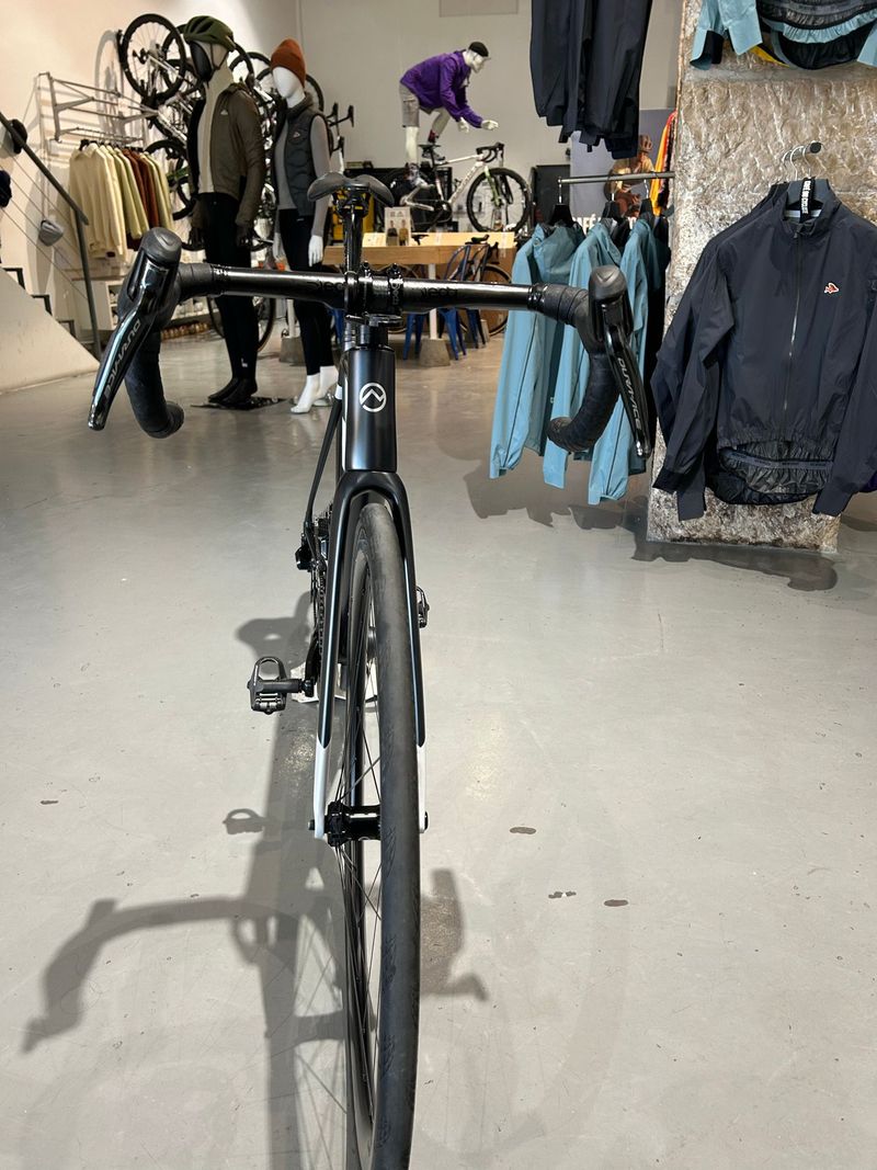 Brugt Officine Mattio Custom Shimano Dura Ace Di2 2023 Road & Gravel — billede 14 af 15