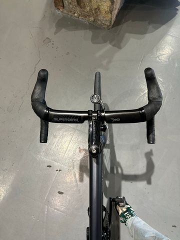 Brugt Officine Mattio Custom Shimano Dura Ace Di2 2023 Road & Gravel — billede 13 af 15
