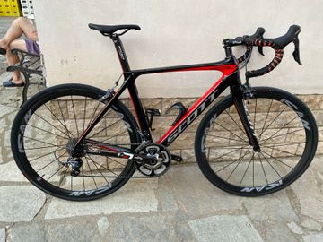 Used Scott Foil 20 2017 2017 Road & Gravel, Red — image 1 of 4