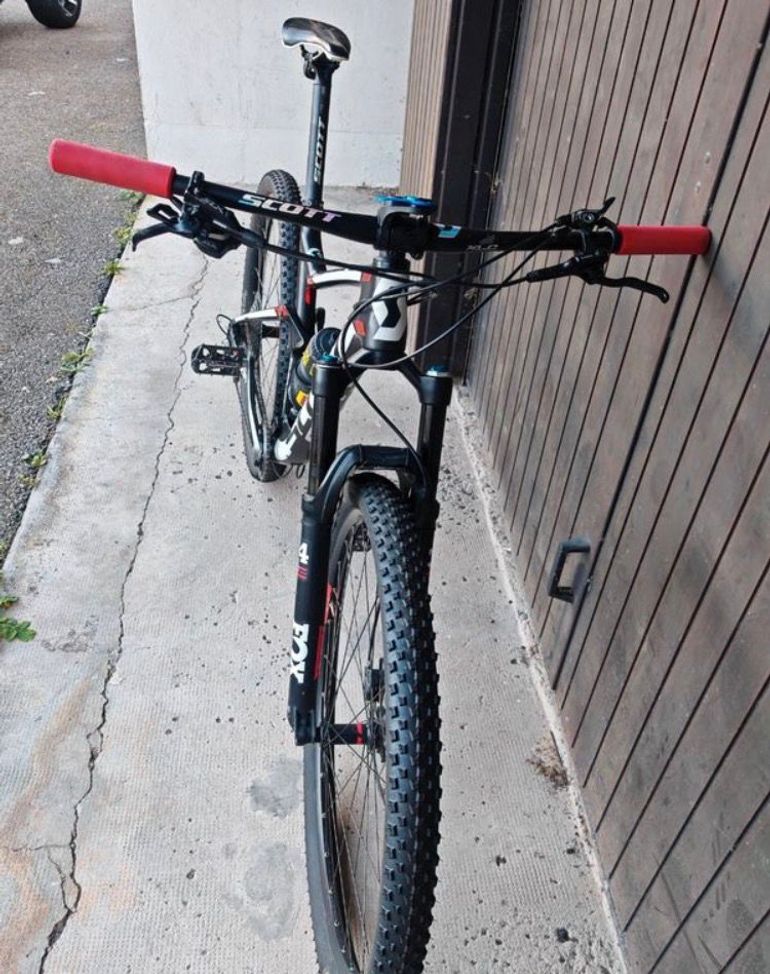 Used Scott Spark Shimano Deore XT 2018 Mountainbike, Negro — image 5 of 5