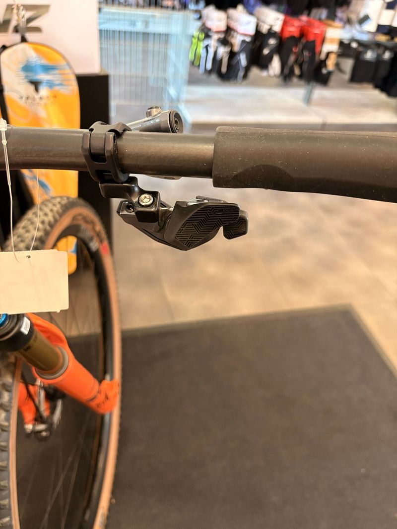 KTM MYROON EXONIC 2024 2024 Mountainbike usato, Arancione — immagine 8 di 12