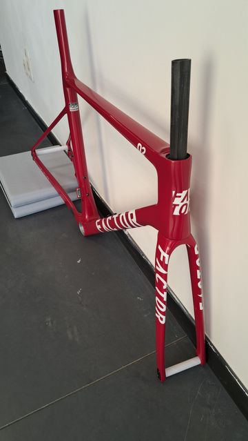 Used Factor O2 VAM - Frameset Premium 2026 Frameset 2026 Road & Gravel, Red — image 3 of 5