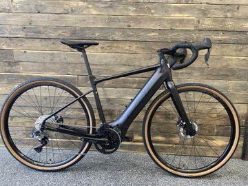 Giant Revolt E+ 2022 2022 Road & Gravel usato