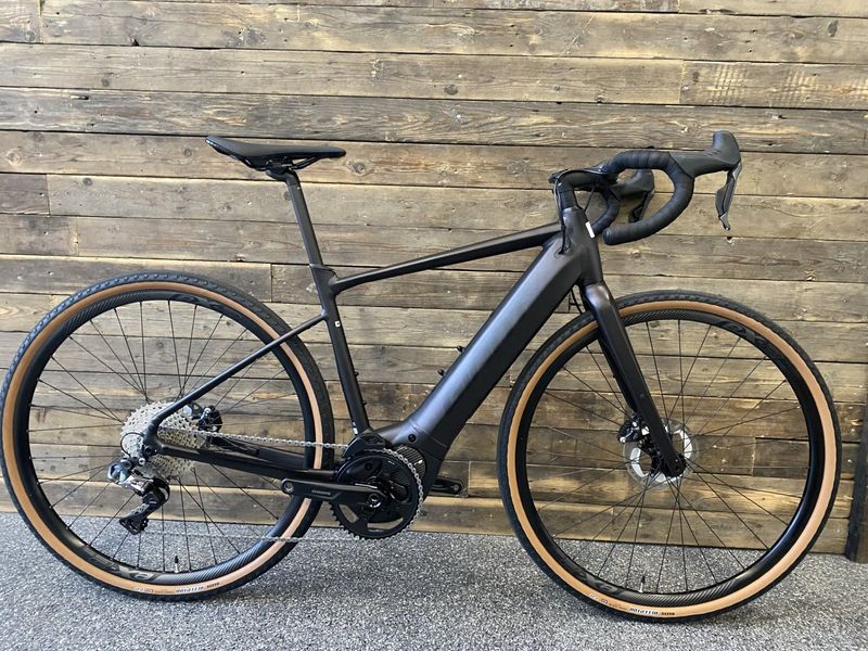 Used Giant Revolt E+ 2022 2022 Road & Gravel