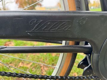 Used Vintage 2025 Urban, Black — image 4 of 12