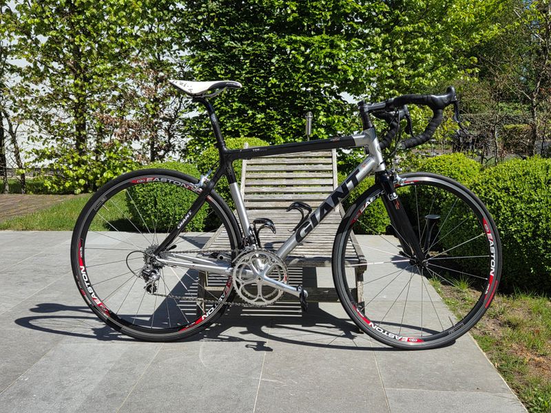 Used Giant Tcr Alliance 2006 Road & Gravel, Light Gray — image 1 of 11