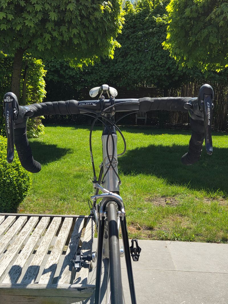 Used Giant Tcr Alliance 2006 Road & Gravel, Light Gray — image 4 of 11