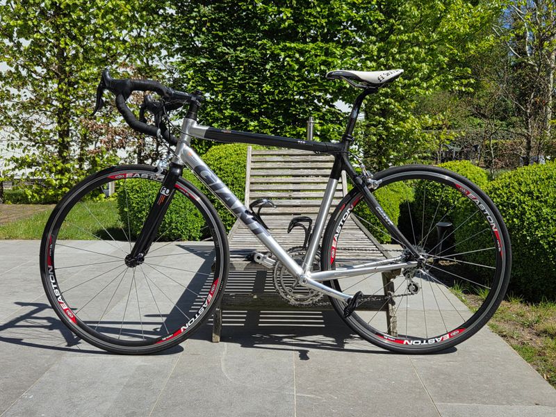 Used Giant Tcr Alliance 2006 Road & Gravel, Light Gray — image 2 of 11