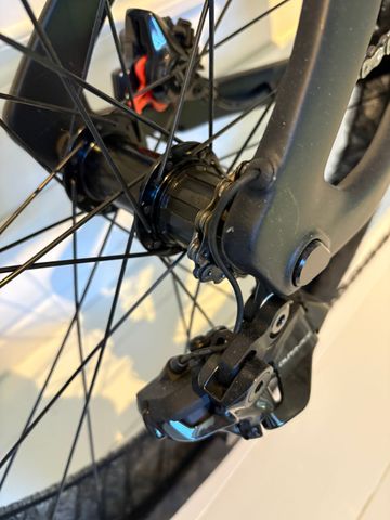 Použité Colnago TT1 Frame Kit 2025 2025 Road & Gravel — obrázek 17 z 17