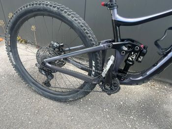 Used Giant Reign 29 1 2021 2021 Mountainbike, Schwarz, 29 — image 9 of 9