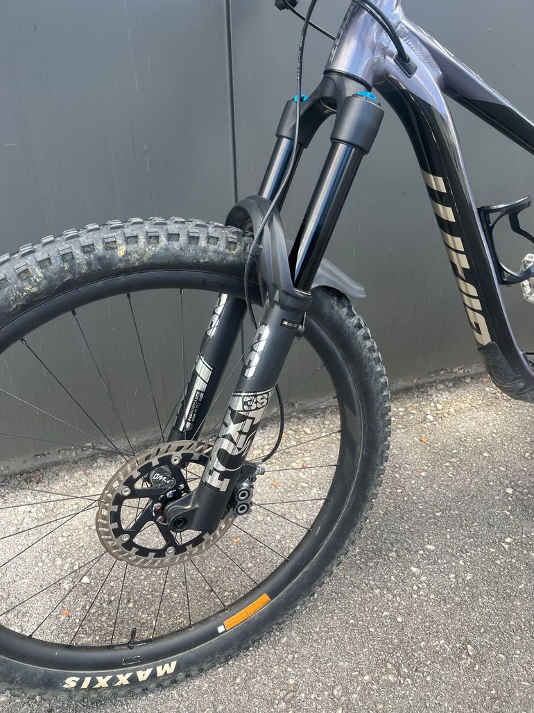Used Giant Reign 29 1 2021 2021 Mountainbike, Schwarz, 29 — image 8 of 9
