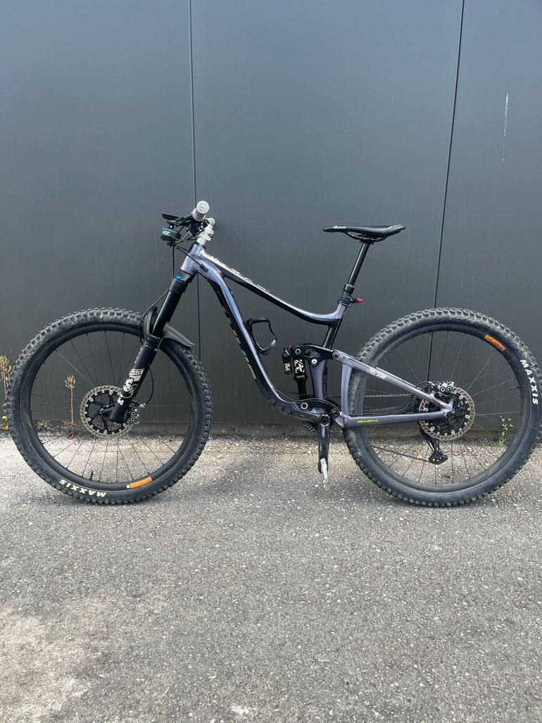 Used Giant Reign 29 1 2021 2021 Mountainbike, Schwarz, 29 — image 1 of 9