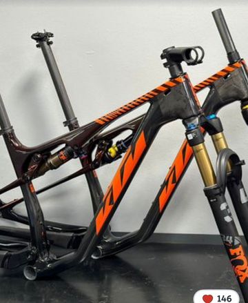 Tweedehands KTM Scarp Shimano Deore XT 2025 Mountainbike — afbeelding 3 van 3