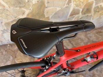Used Trek Emonda SRAM Red 2018 Road & Gravel, Red — image 5 of 27
