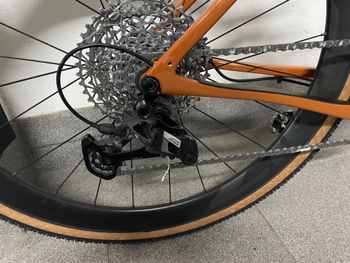 Used Cannondale Topstone Carbon Apex 2025 2025 Road & Gravel, Orange — image 5 of 10