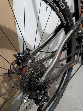 Trek, Superfly 100 AL Elite UK 2013