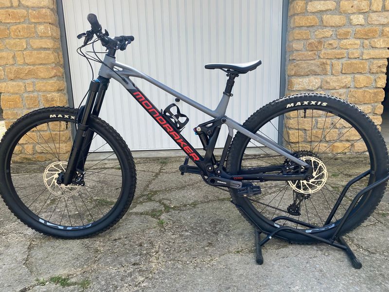 Used Mondraker FOXY 2023 2023 Mountainbike, Light Gray, 29 — image 1 of 19
