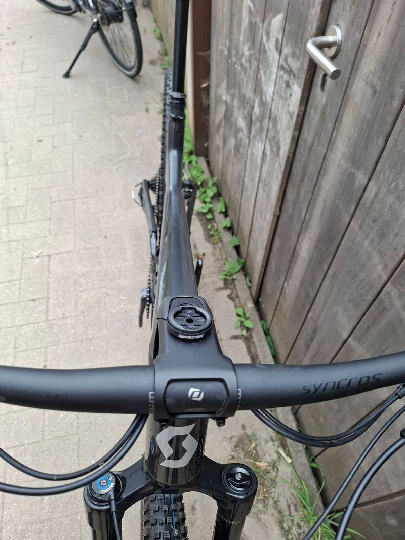 Used Scott Spark 940 2022 2022 Mountainbike, Black, 29 — image 5 of 10
