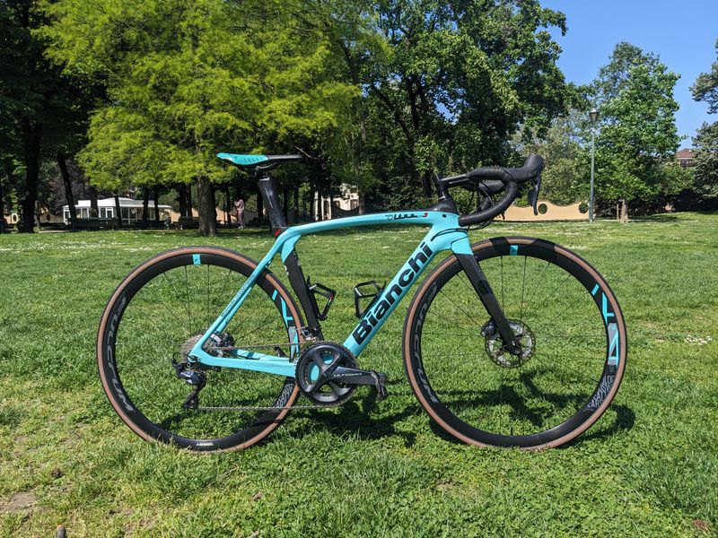 Bianchi Oltre XR3 Disc Ultegra 2020 2020 Road & Gravel usato