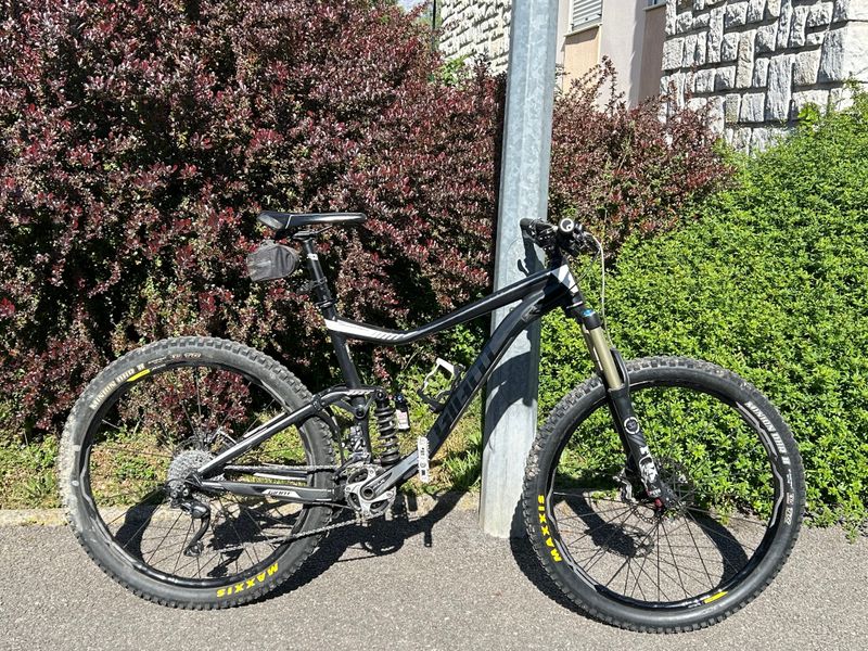 Used Giant Trance 27.5 2 LTD 2016 MTB