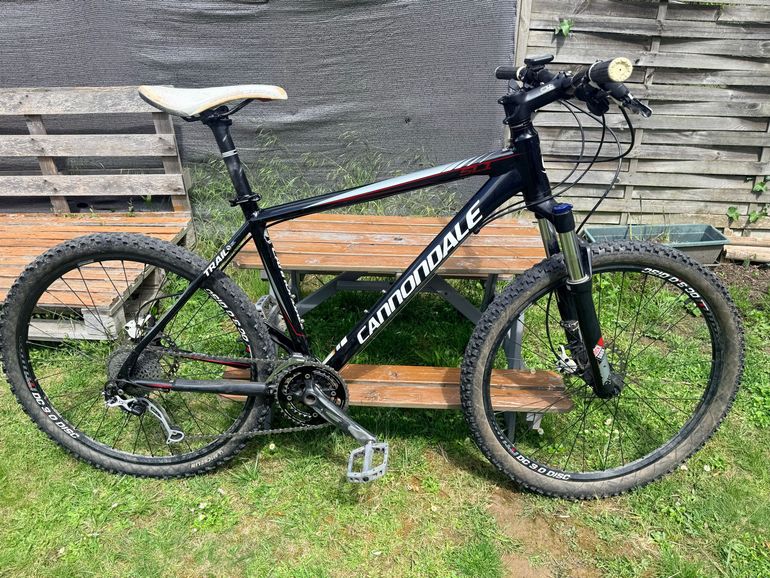 Used Cannondale Trail Shimano SLX 2010 Mountainbike, Black — image 6 of 9