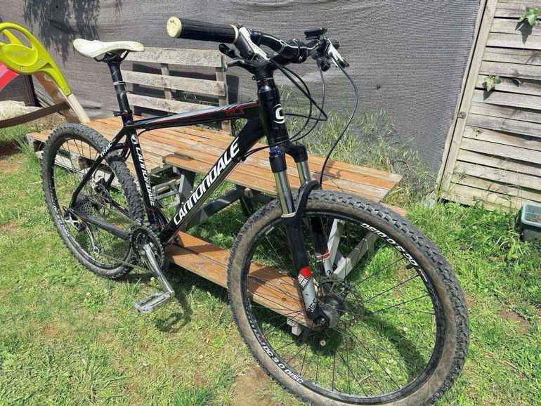Used Cannondale Trail Shimano SLX 2010 Mountainbike, Schwarz — image 11 of 15