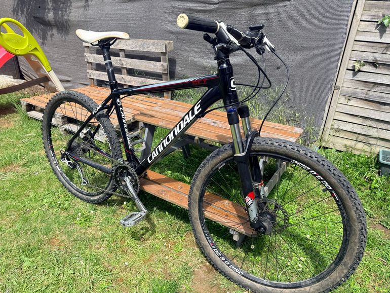 Used Cannondale Trail Shimano SLX 2010 Mountainbike, Black — image 5 of 9
