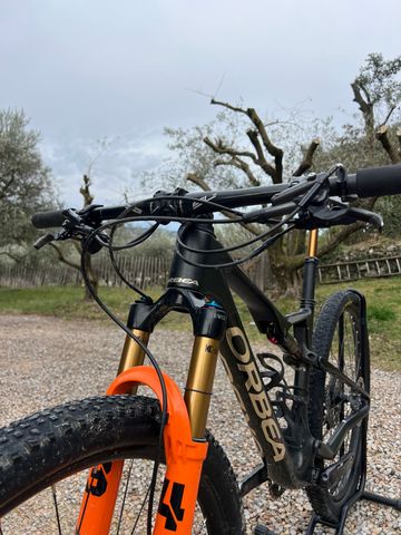 Used Orbea Oiz Shimano Deore XT 2025 Mountainbike, Black — image 4 of 7