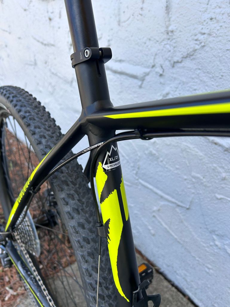 Used Specialized Crave Expert 2015 2015 Mountainbike, Black, 29 — image 7 of 13