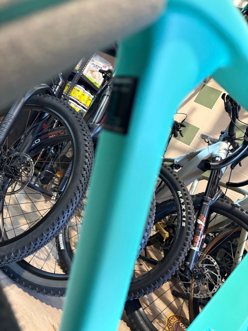 Bianchi Impulso PRO GRX 820 disc 2026 2026 Road & Gravel usato, Verde — immagine 2 di 7