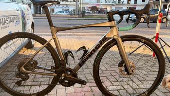 Bianchi, Specialissima COMP Ultegra Di2 2025