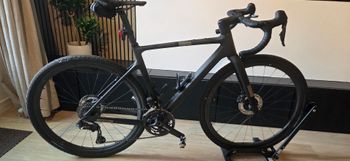 Used Scott Addict Gravel 10 2025 2025 Road & Gravel, Black — image 3 of 5